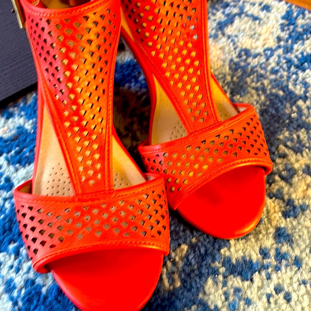 Aerosols Heelrest cute heels